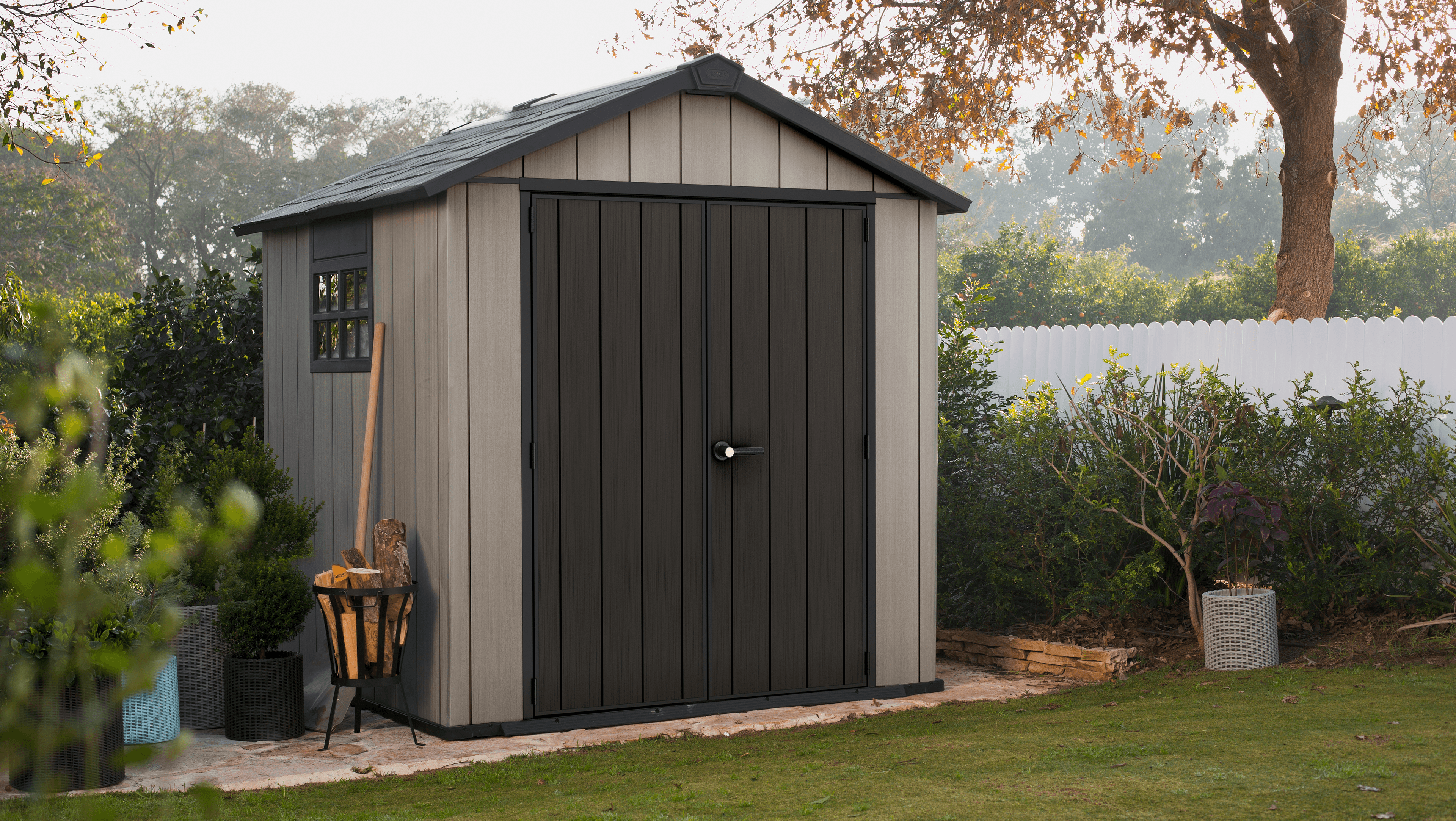 Keter Oakland 757 wood-look resin shed